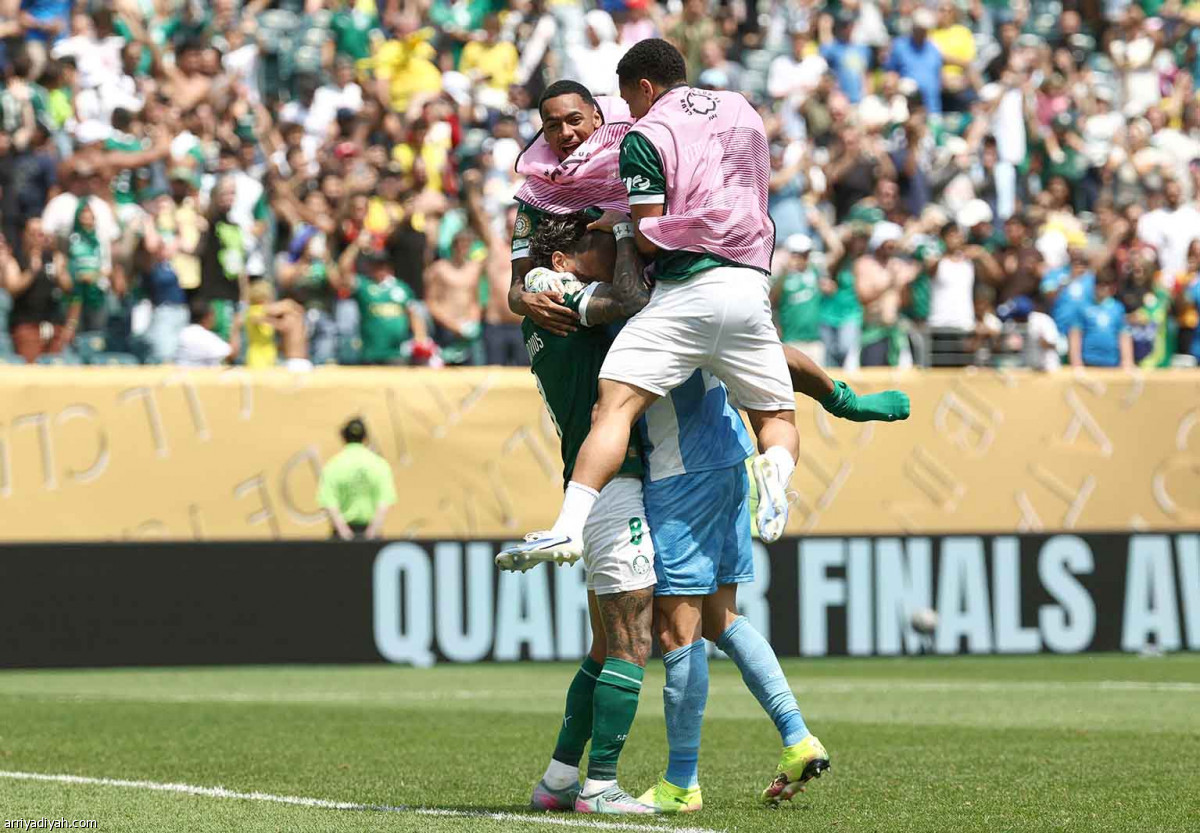 بالميراس يحتفل