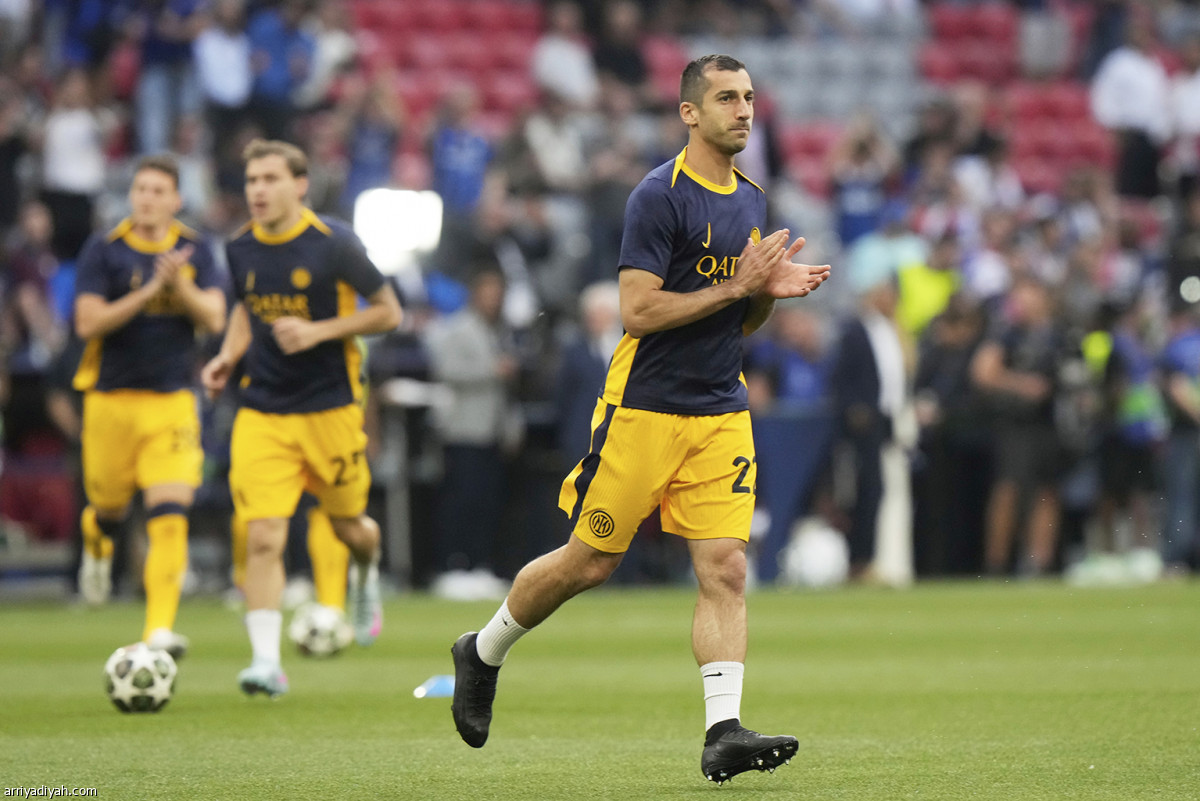 أليانز أرينا يبدأ الحفل