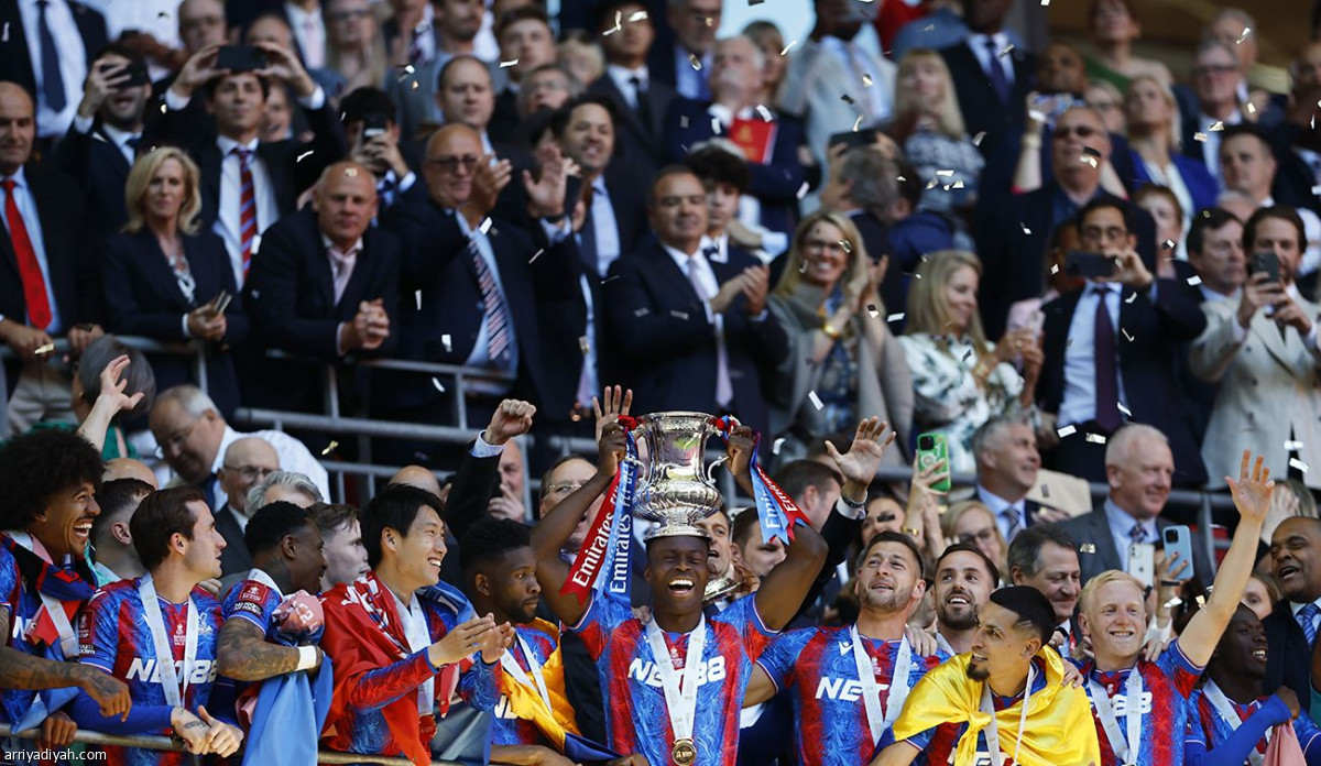 الفرحة الأولى