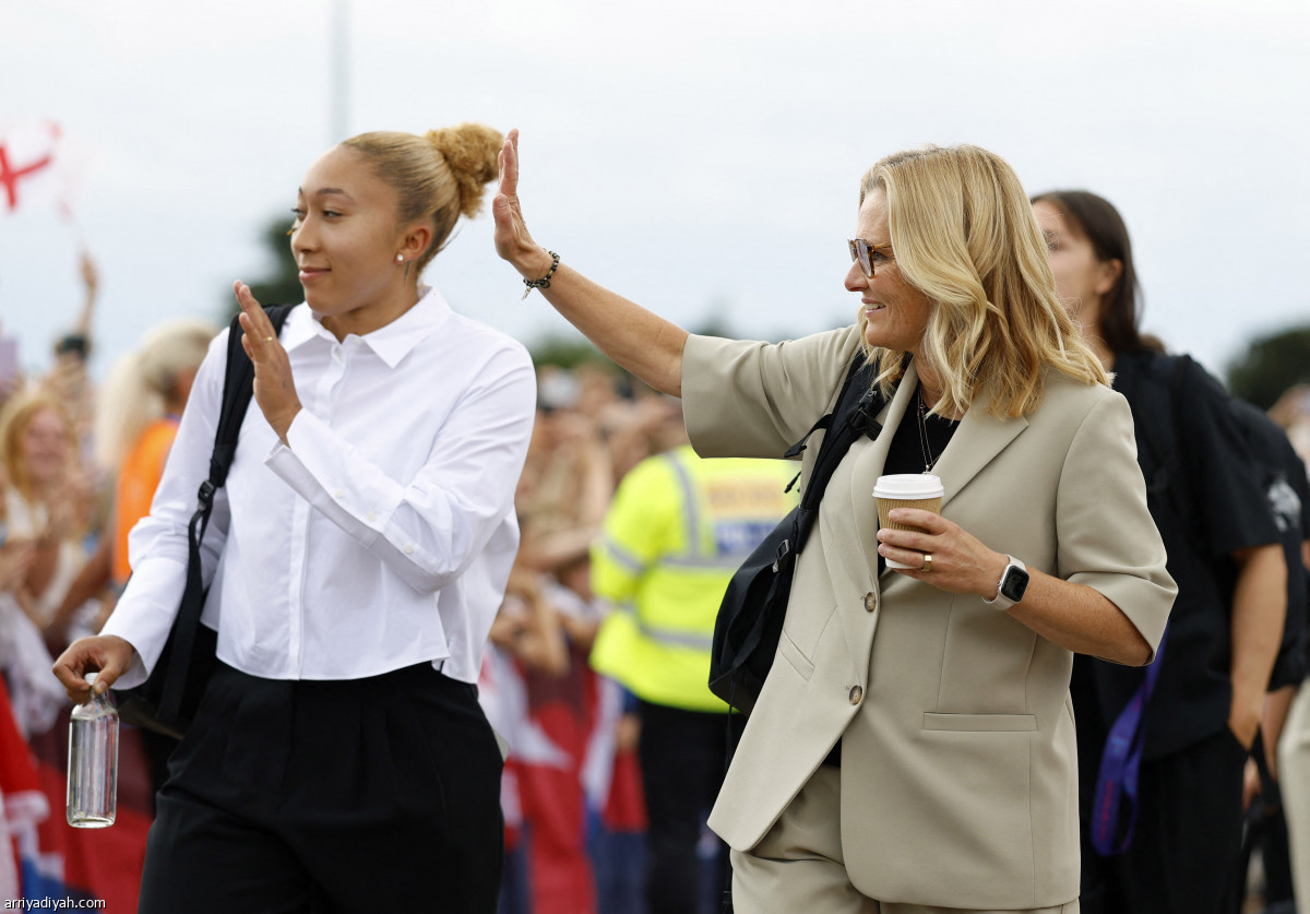 سيدات إنجلترا.. استقبال الأبطال