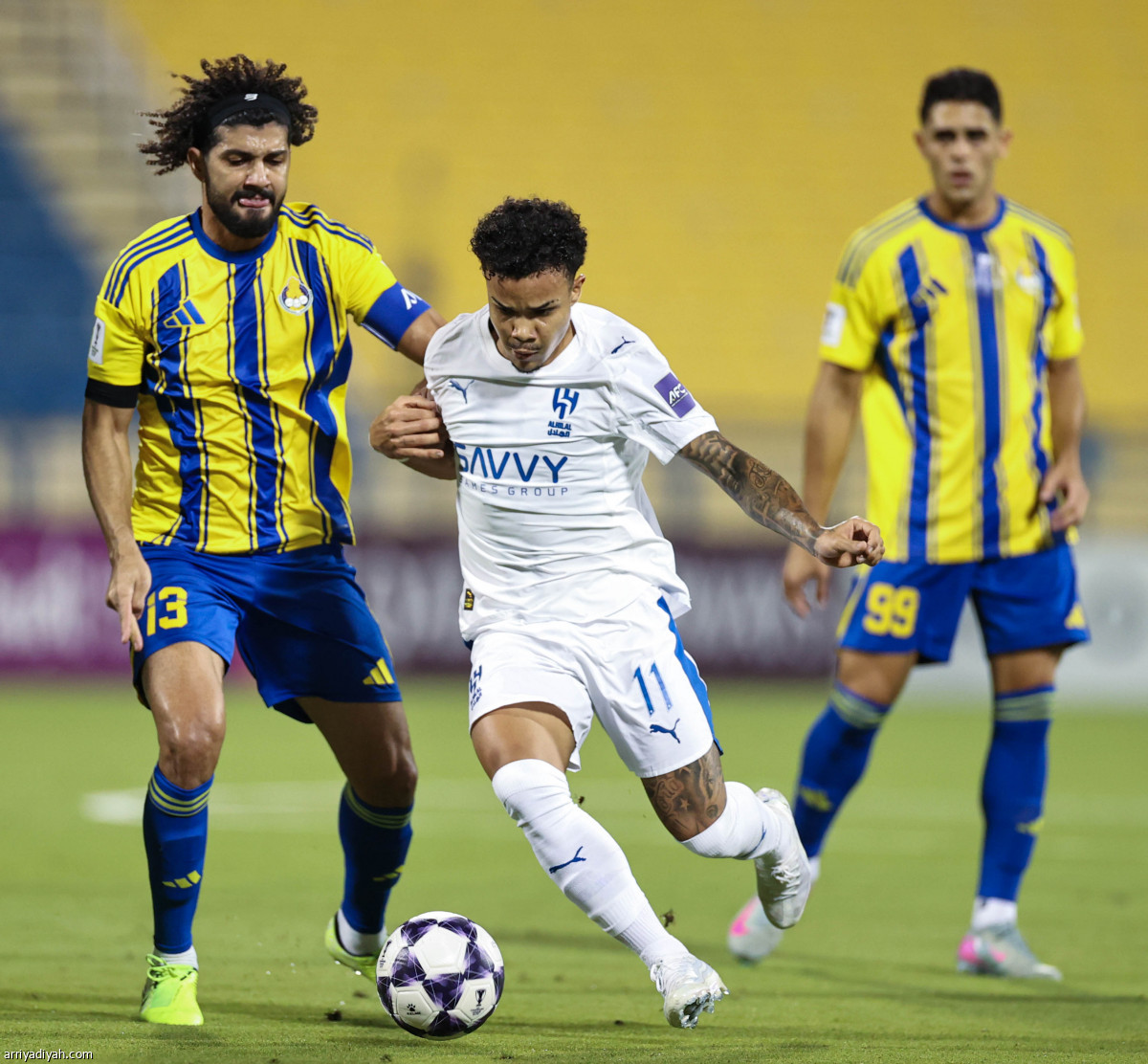 تعزيز صدارة الهلال