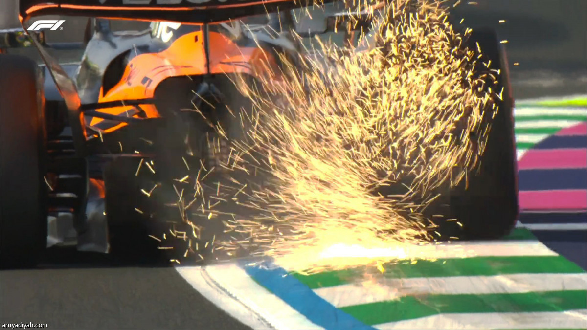 تجارب حافلة