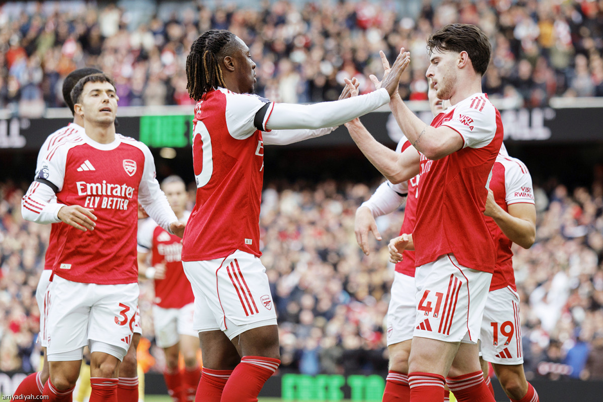 أرسنال يتصدر