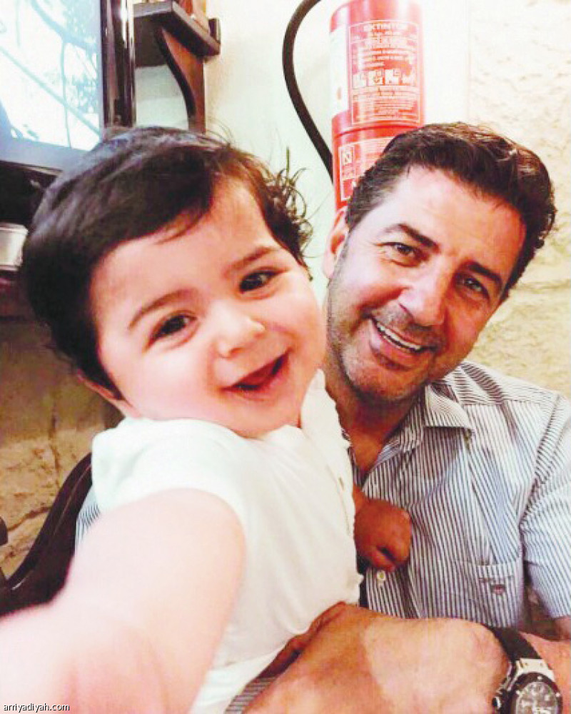 فيتوريا..
نصراوي بالاسم والصفحة الجديدة