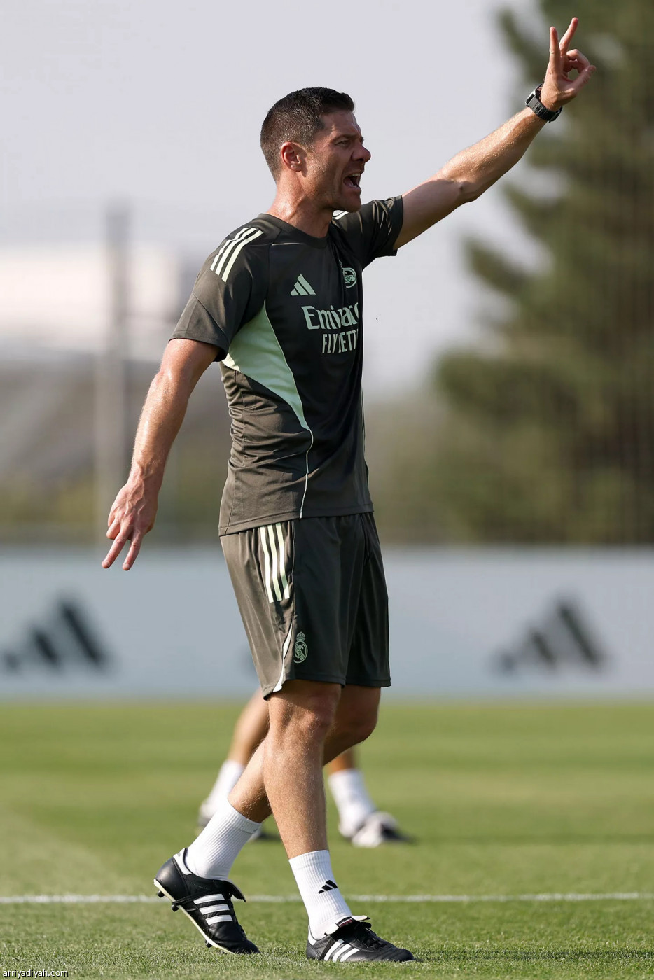 الريال.. التدريب الأول