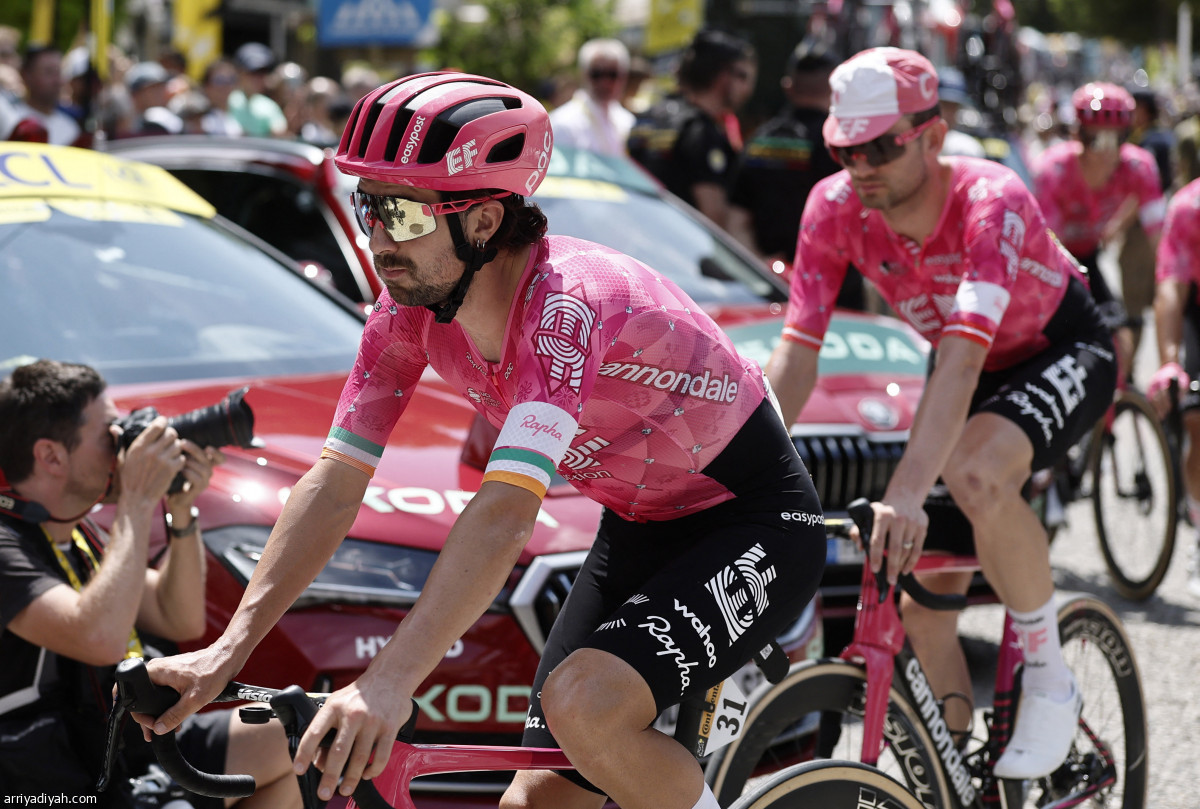 الدراجات تنطلق