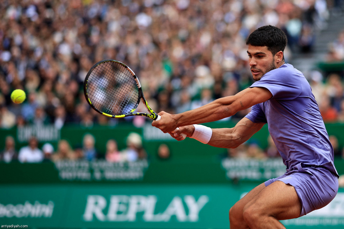 ألكاراز.. بطل