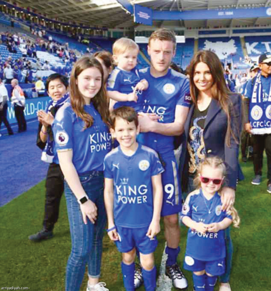 زوجة كين 
تقاطع حفل الهاتريك